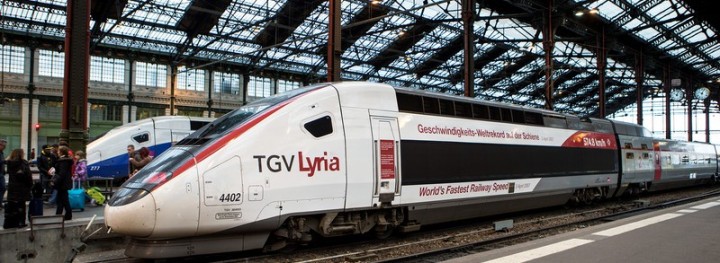 25 octobre 2013. Lyria en gare de Lyon. Rame du record de vitesse.